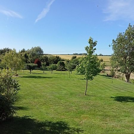 Le Clos Des Marronniers Ecques Exterior photo
