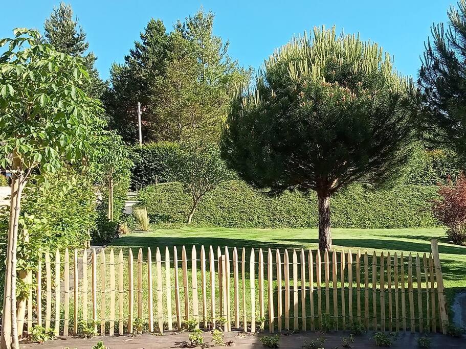 Le Clos Des Marronniers Ecques Exterior photo